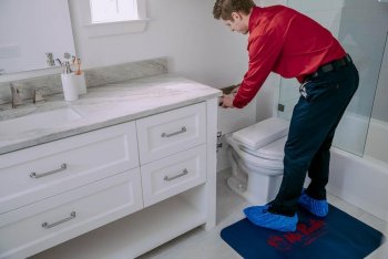 How Modern Plumbing Improves Bathroom Efficiency